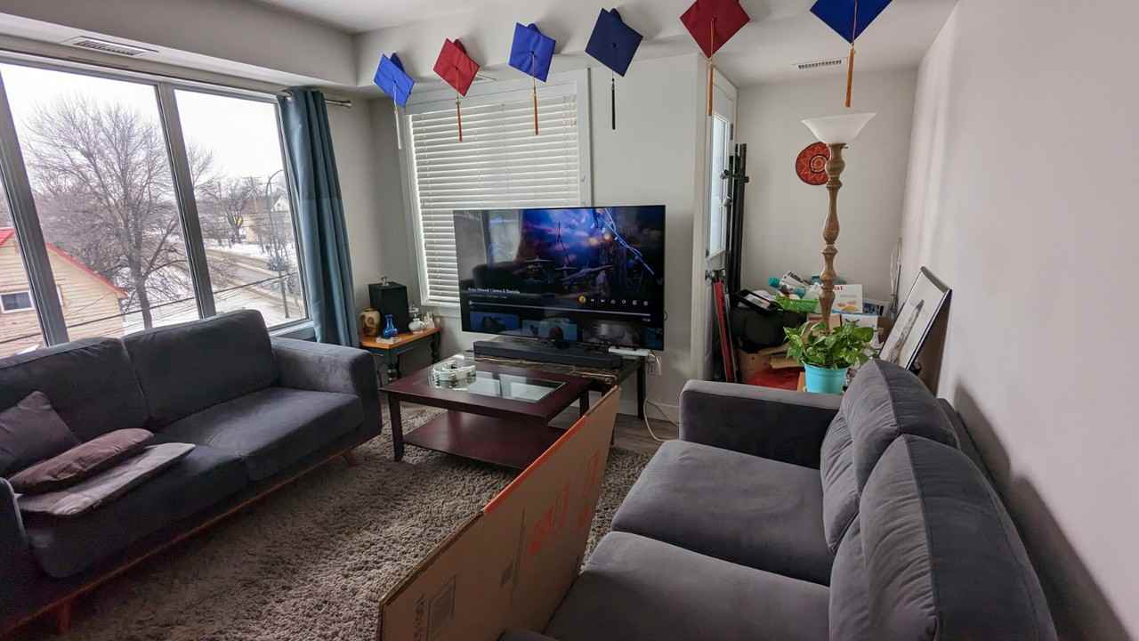 618 - 618 Spence Street #6 - Photo 2 of 9