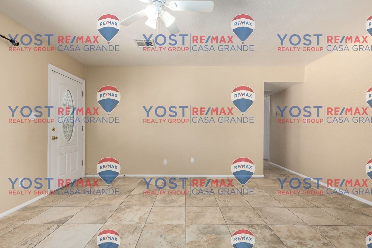 519 E Irene St - Photo 2 of 11