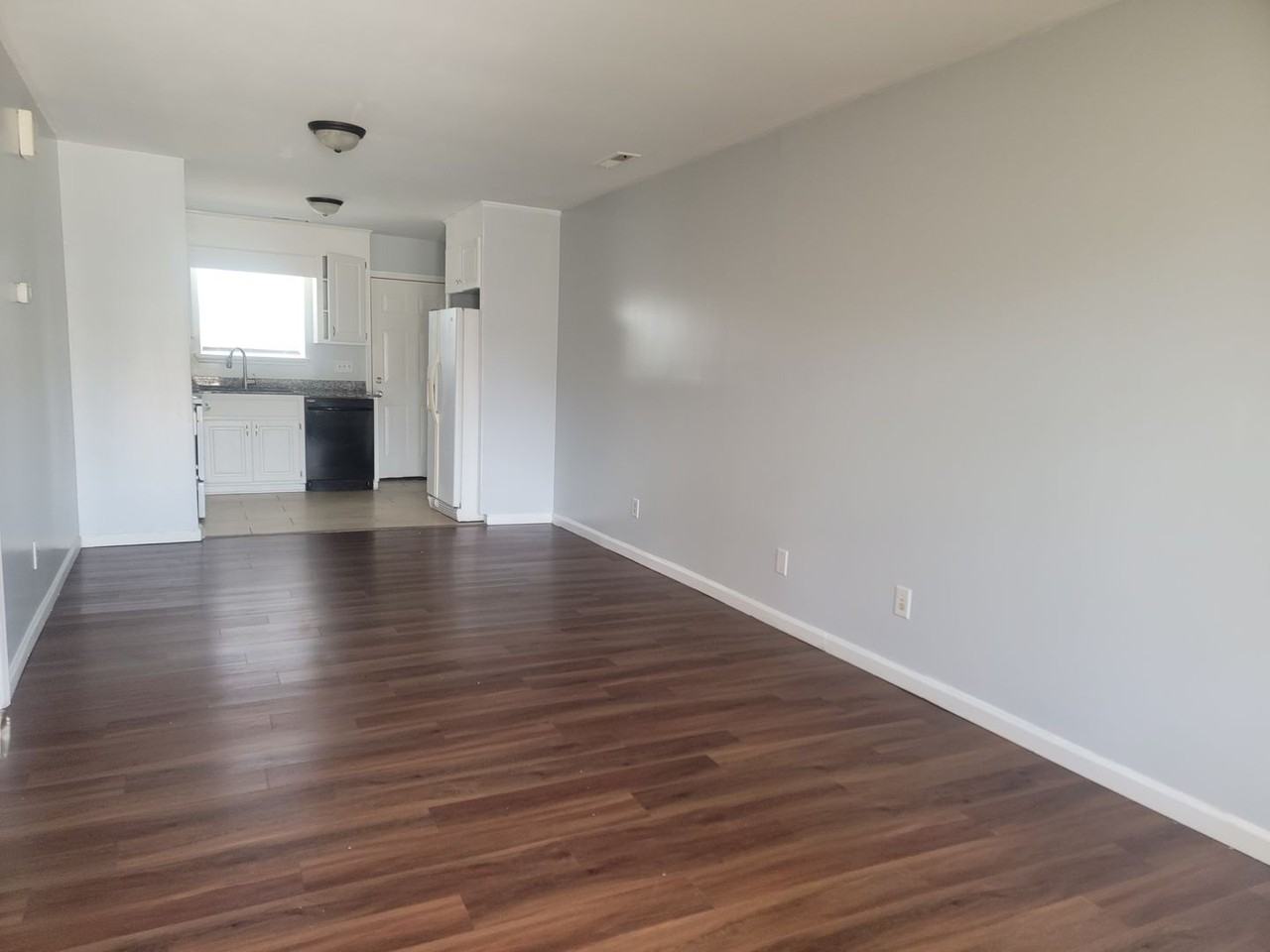 102 Tonyoto Court - Photo 2 of 8