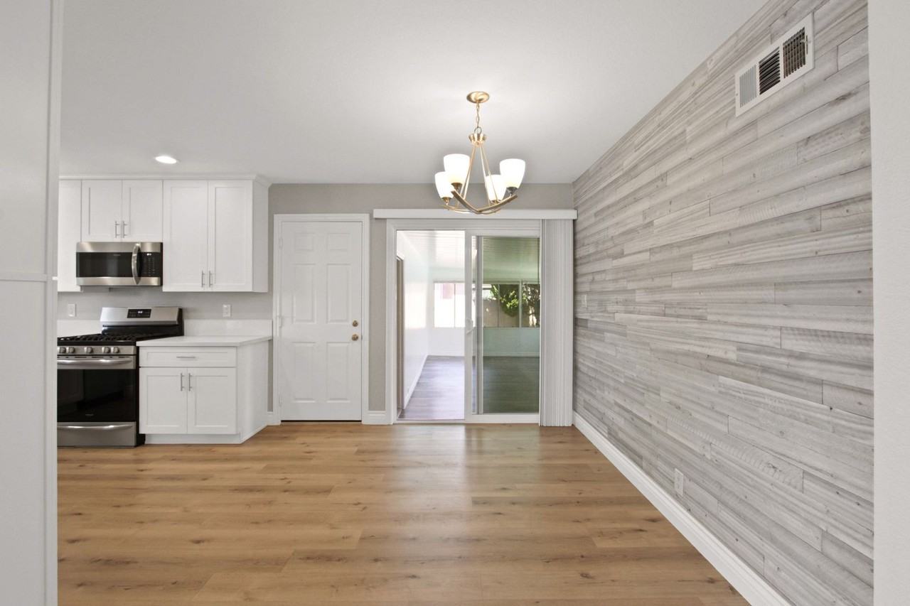 16572 Tripp Cir - Photo 4 of 11