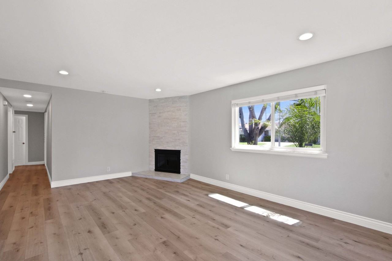 16572 Tripp Cir - Photo 5 of 11