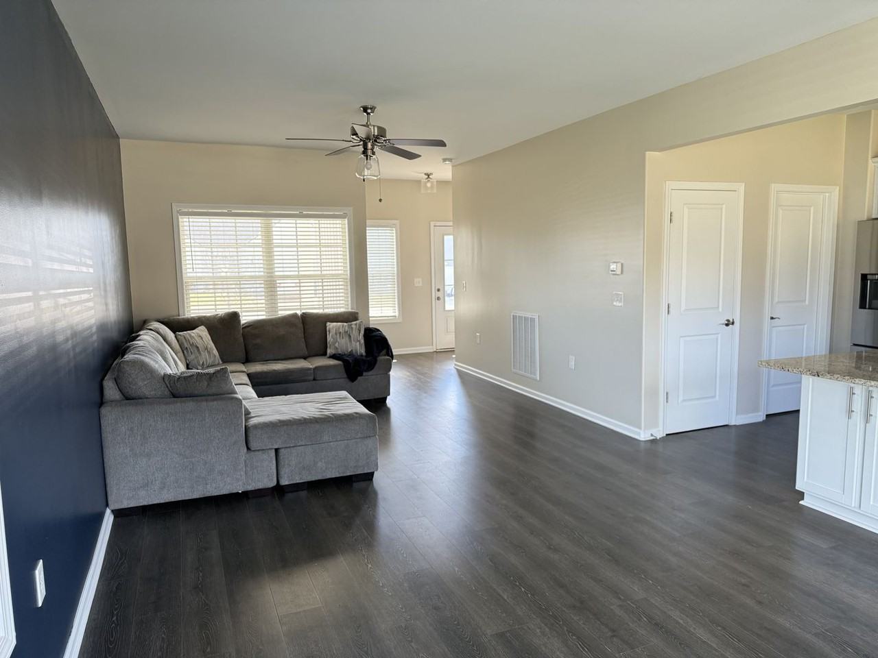 7211 Weatherstone Blvd - Photo 2 of 12