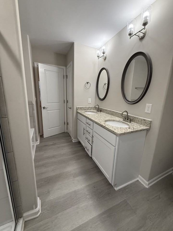 7211 Weatherstone Blvd - Photo 7 of 12