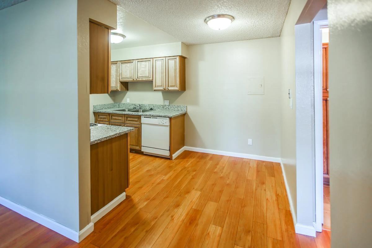 3230 Imperial Way - Photo 4 of 50
