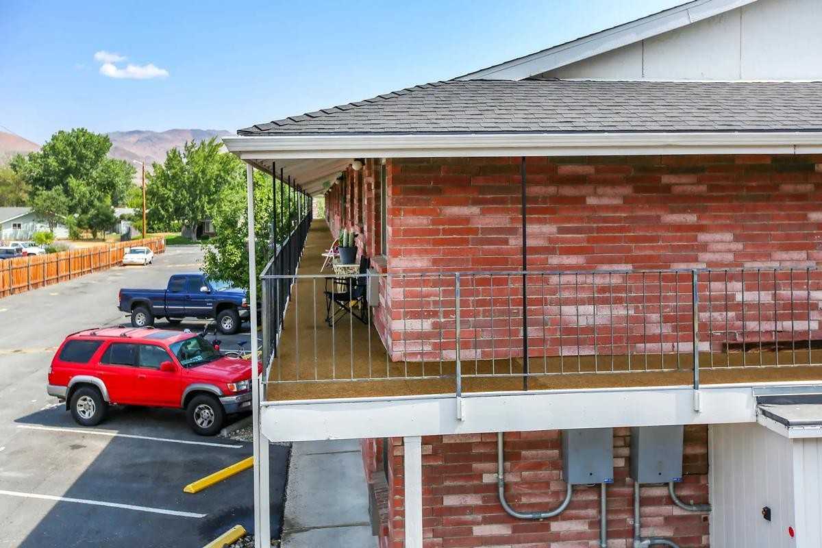3230 Imperial Way - Photo 6 of 50