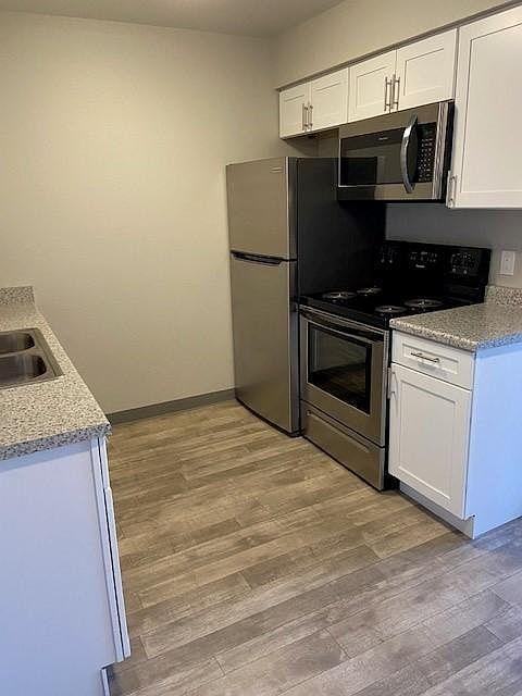 3230 Imperial Way - Photo 5 of 50