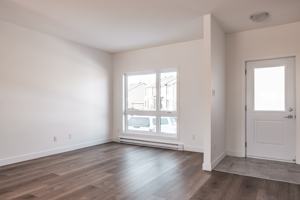 featured image of 443 Rue des Becs-Scie #1