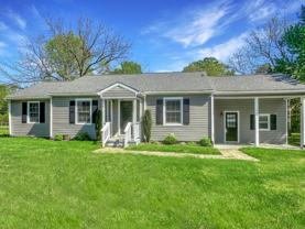 709 Veterans Dr - Photo 1 of 1