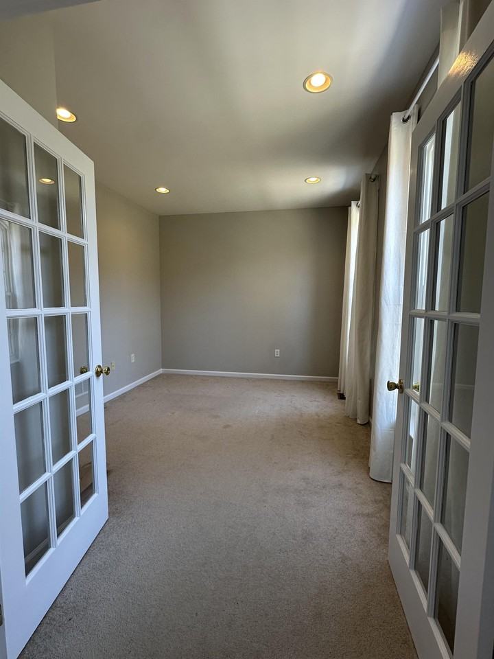 2143 Brackenville Rd - Photo 3 of 27