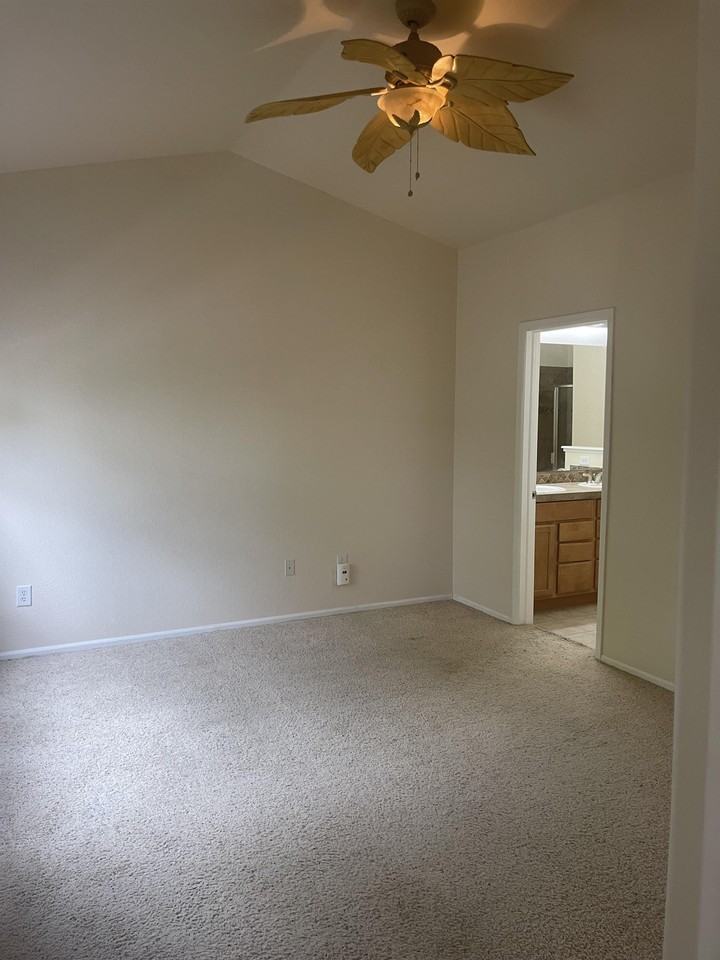 3903 Precision Dr #F - Photo 7 of 26