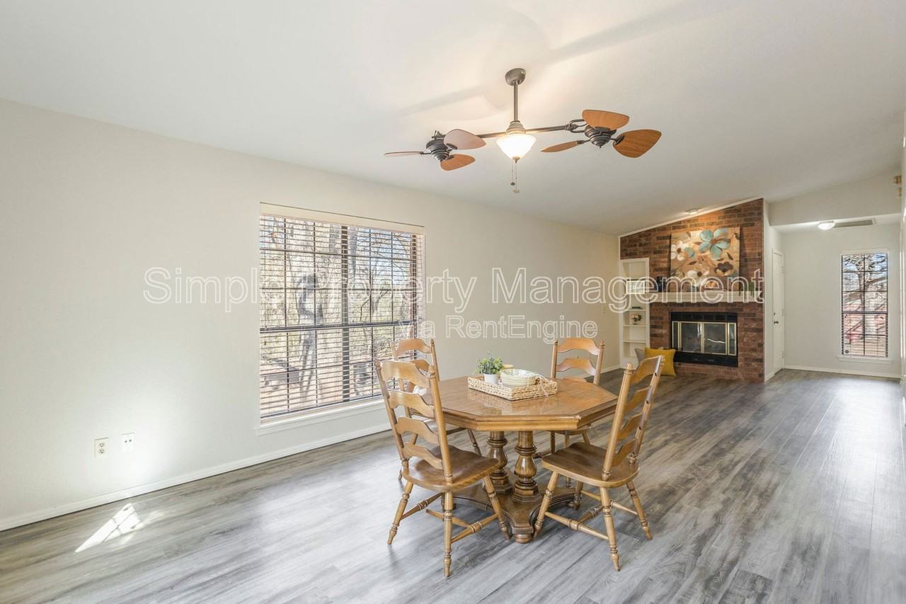 1317 Greenfern Ln - Photo 6 of 23