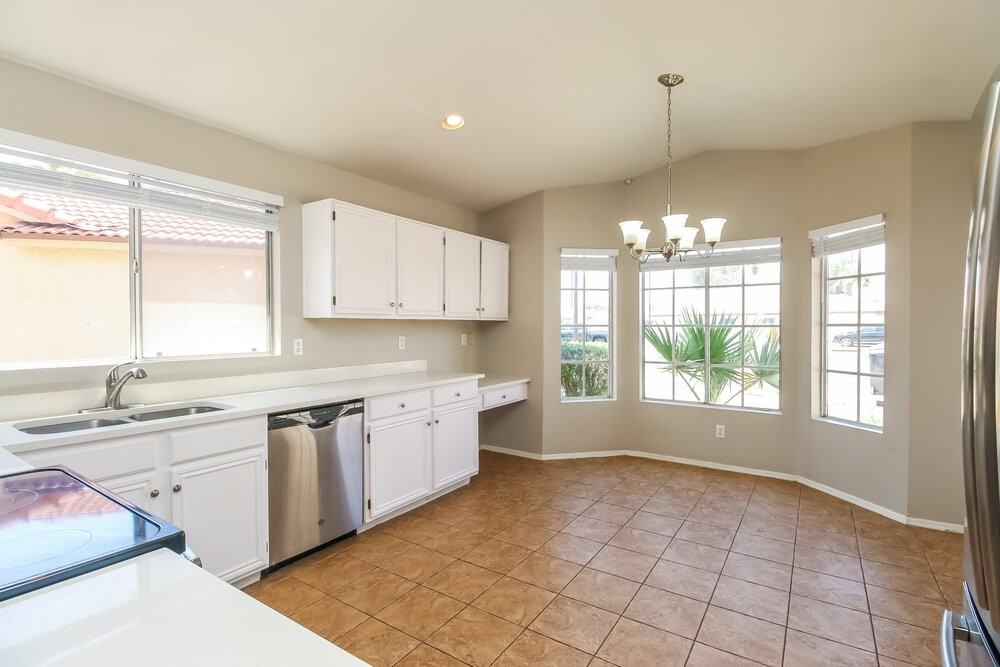 633 S Bonito Ct - Photo 6 of 15