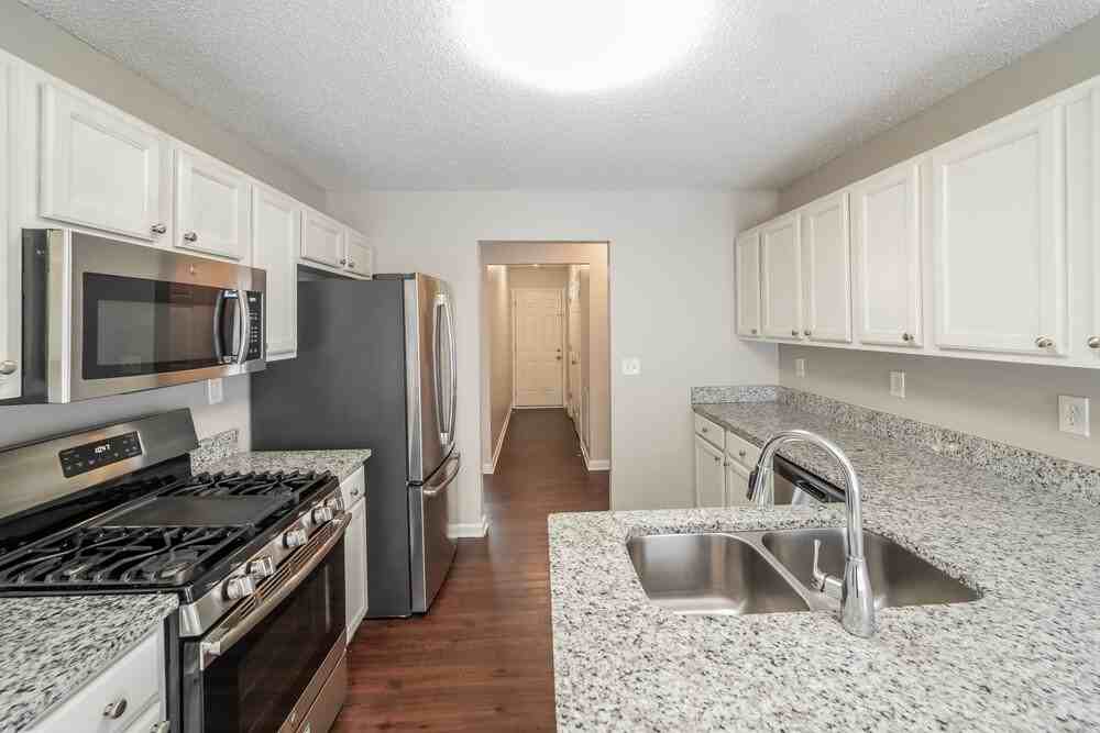 3865 Crowned Eagle - Photo 7 of 16