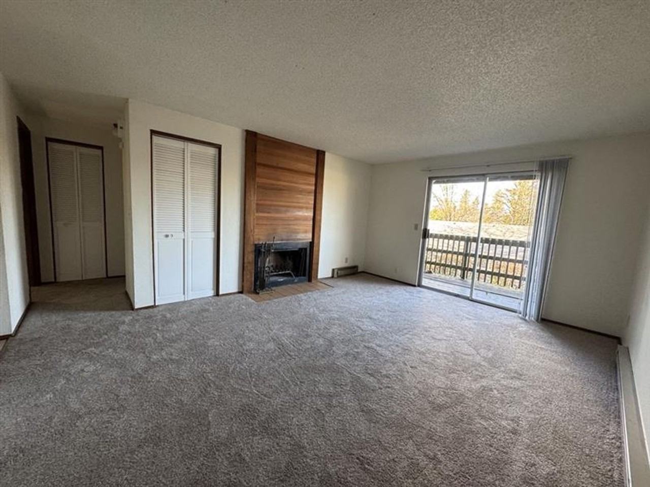 12406 Southwest 14th Street - Photo 2 of 6