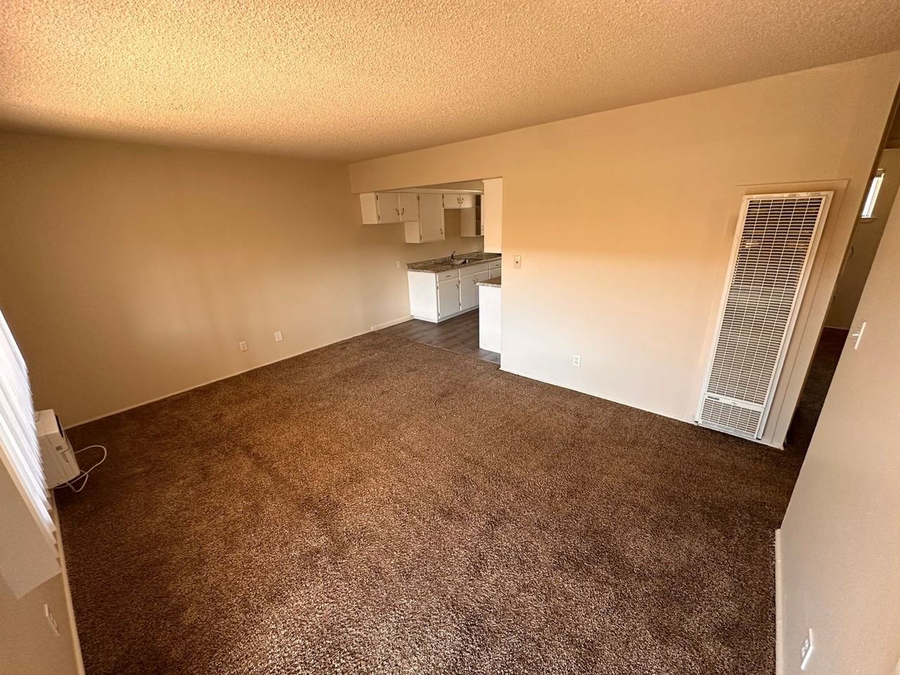 222 N. C Street - Photo 3 of 8