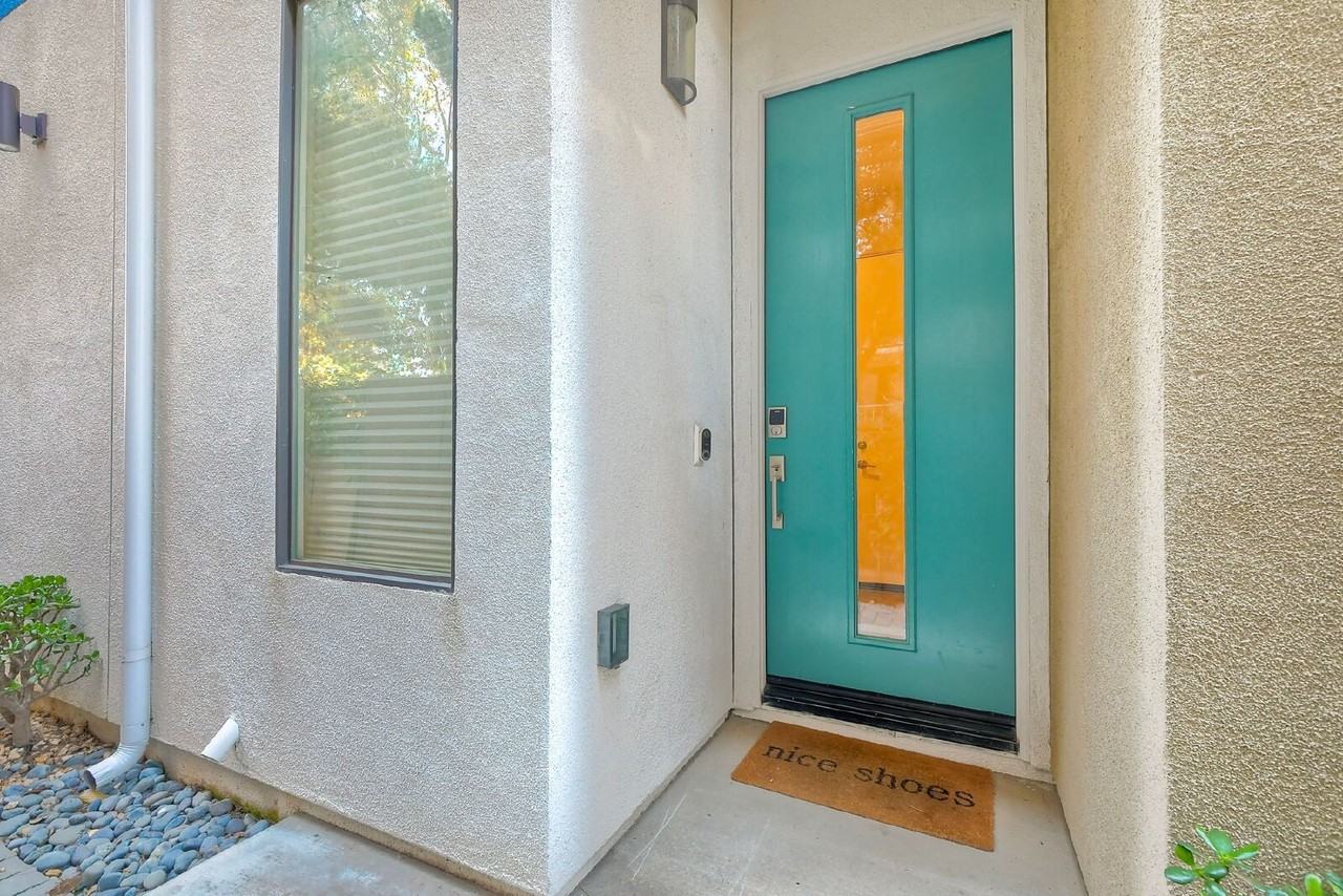 3640 7th Ave - Photo 2 of 26