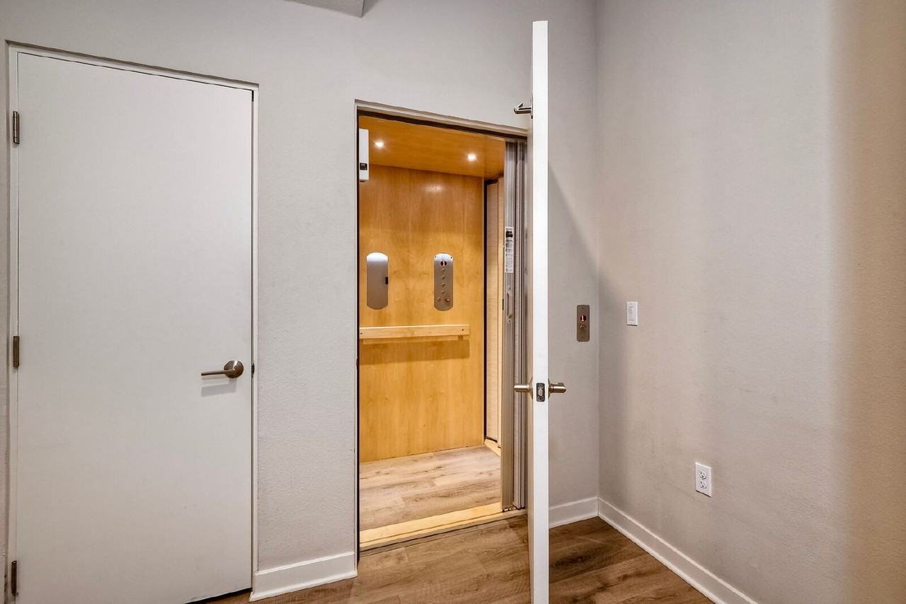 3640 7th Ave - Photo 4 of 26