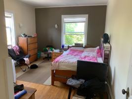 featured image of 1030 N Marshall St