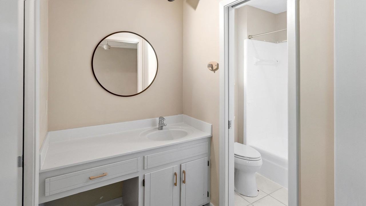 15944 Shenandoah Ave - Photo 6 of 15