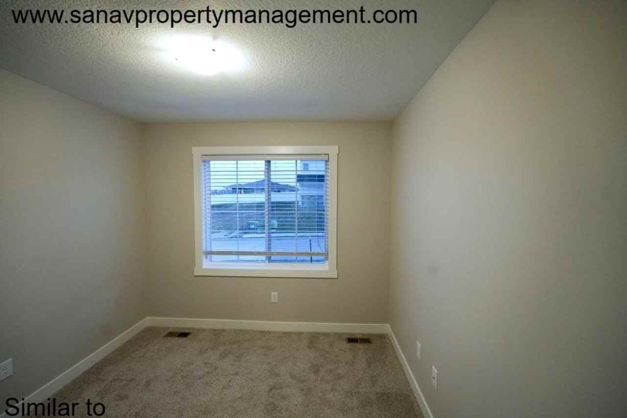 331 Marie Ave - Photo 4 of 14