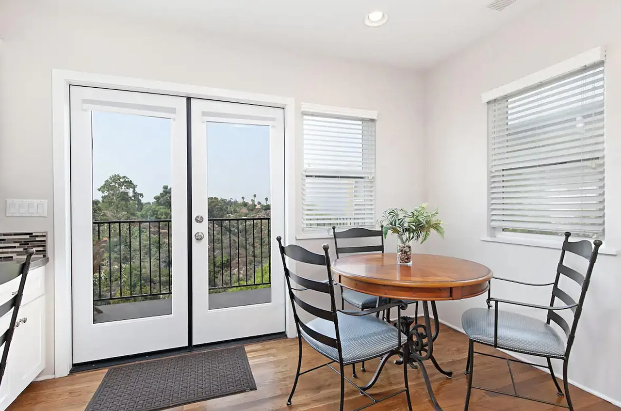 3562 Sydney Pl - Photo 4 of 16