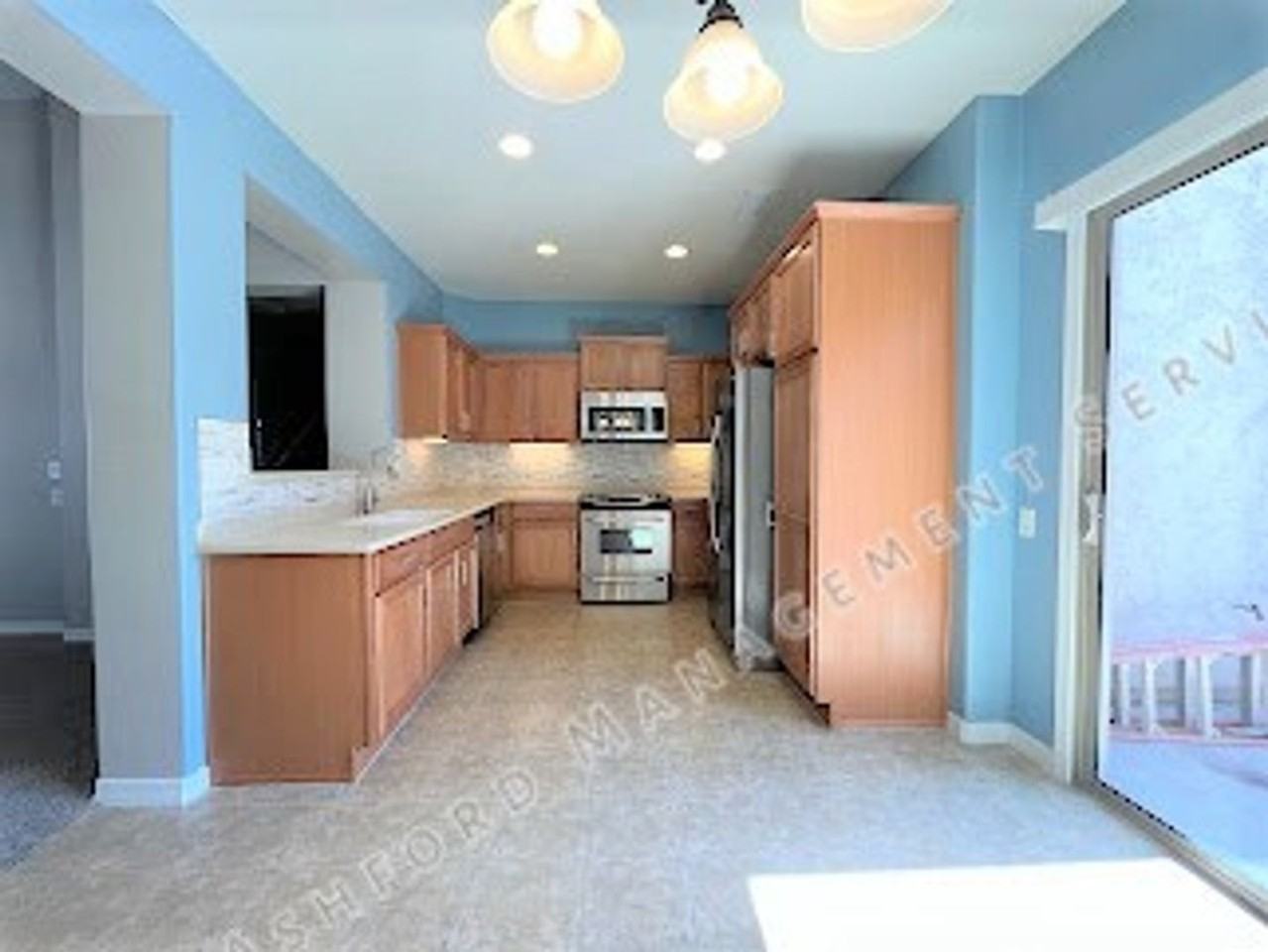 1924 W Faria Ln - Photo 3 of 33