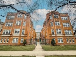 featured image of 4501 N Greenview Ave