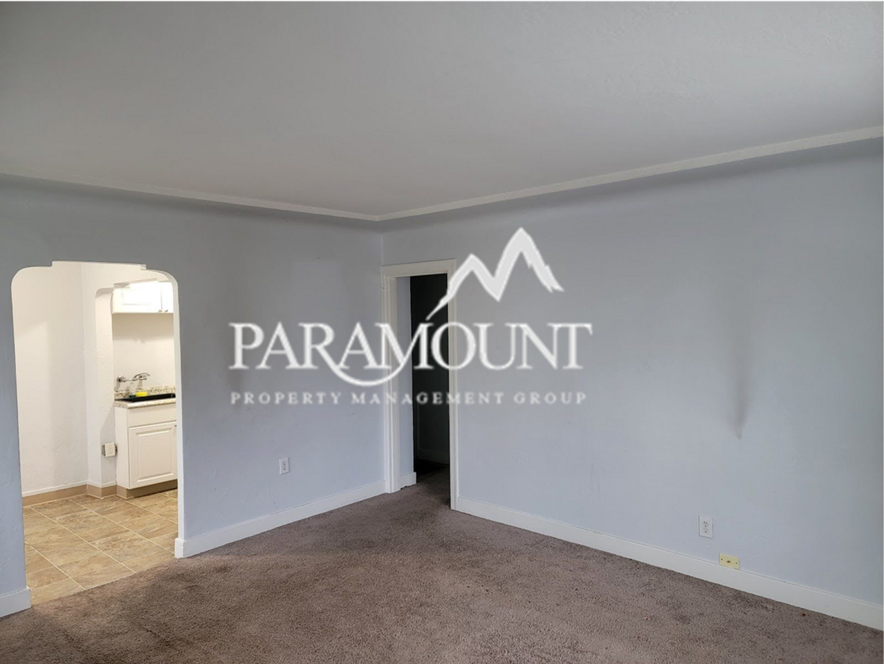 317 Chester Ave - Photo 2 of 9