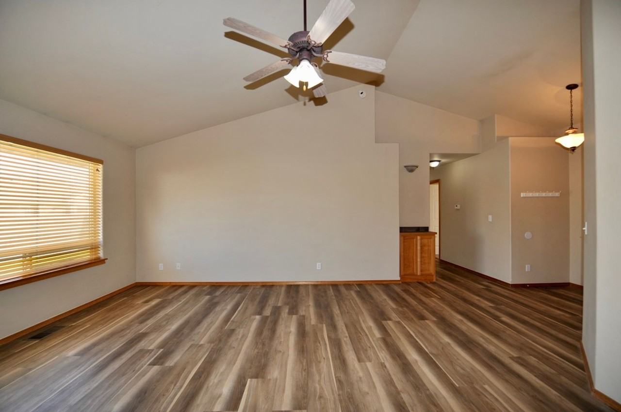 9314 N Macie Loop - Photo 7 of 33