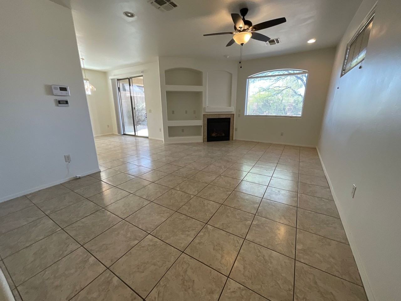 10890 E New Rock Ridge Dr - Photo 3 of 37