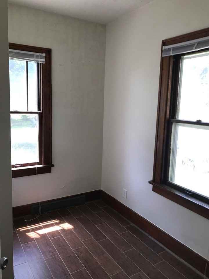 3330 Burt St - Photo 5 of 20