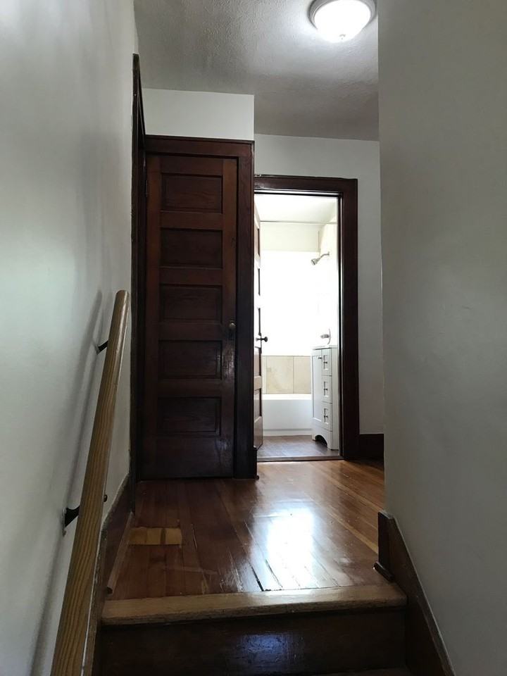 3330 Burt St - Photo 7 of 20