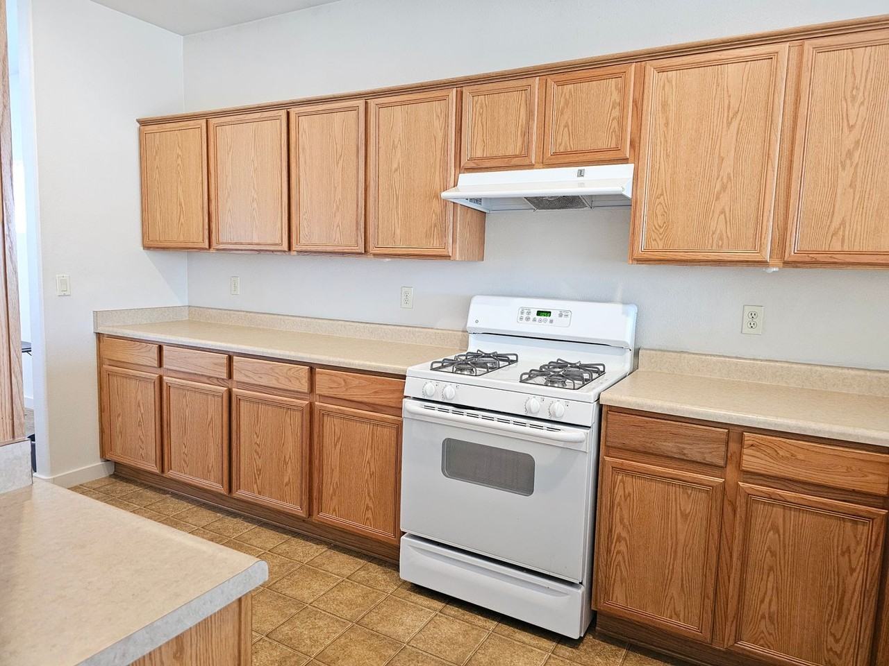 7690 Diamond Vista Ct - Photo 3 of 31