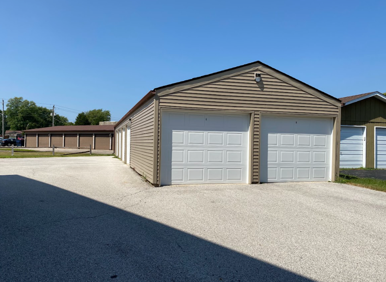 1106 8th Street Ct - Photo 5 of 22