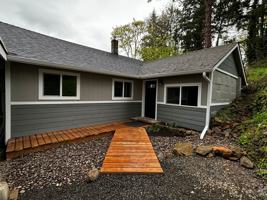 featured image of 157 Holloway Hts