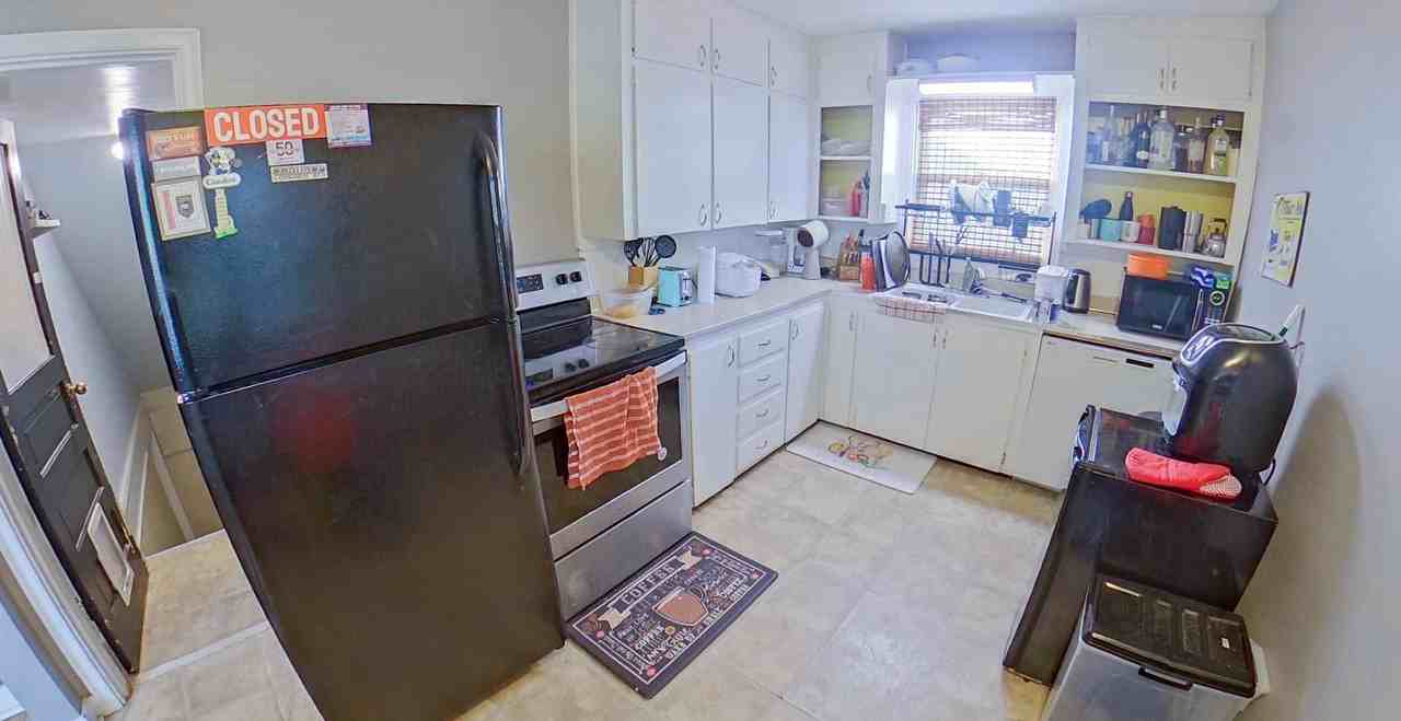 1720 Colorado St - Photo 2 of 13