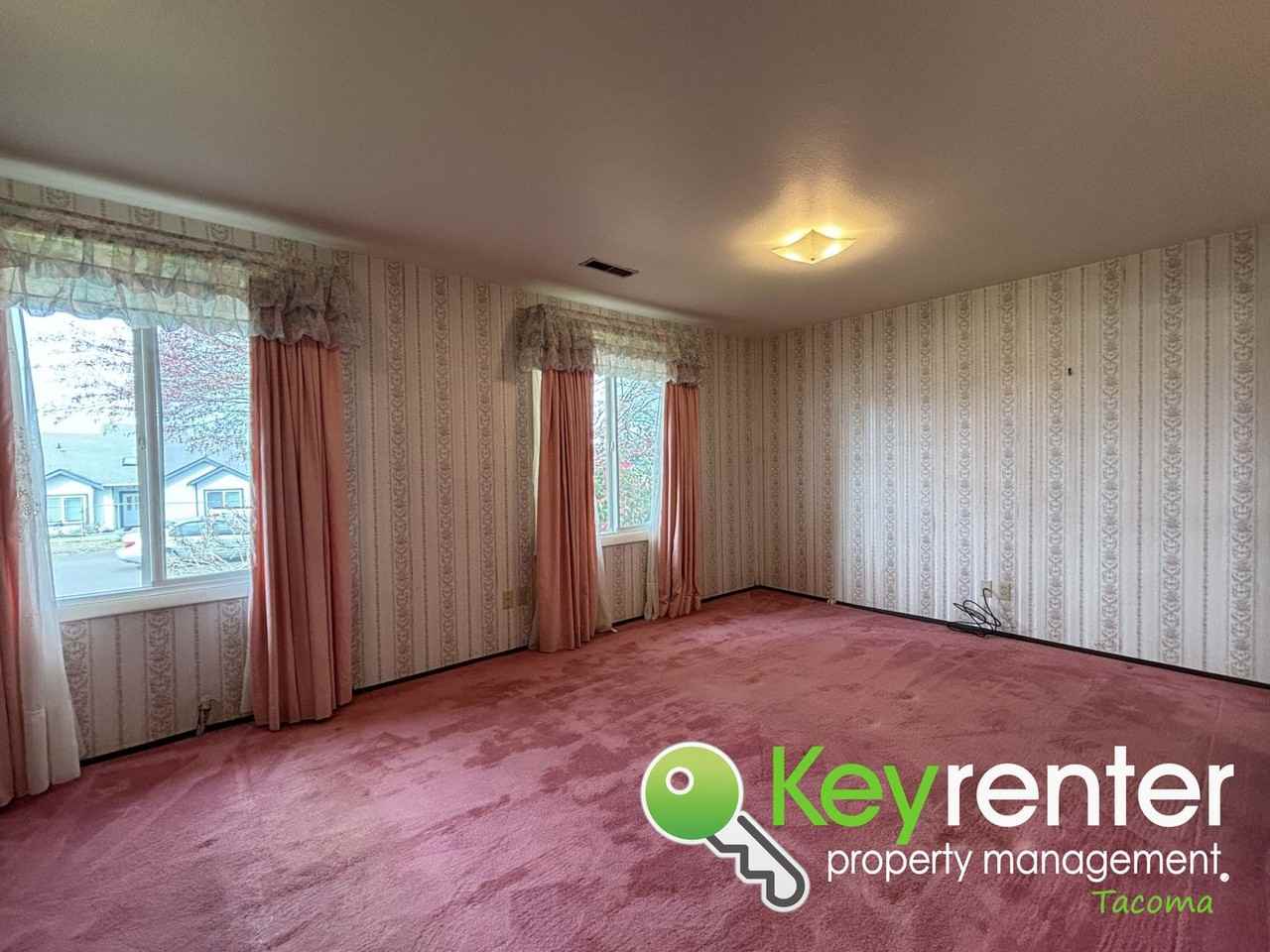 5124 N 48th St - Photo 3 of 15