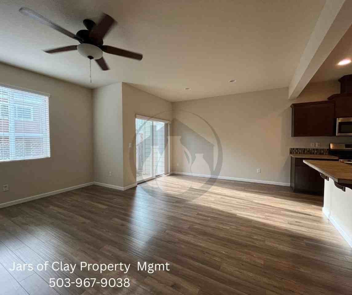 5726 Joynak St S - Photo 3 of 11