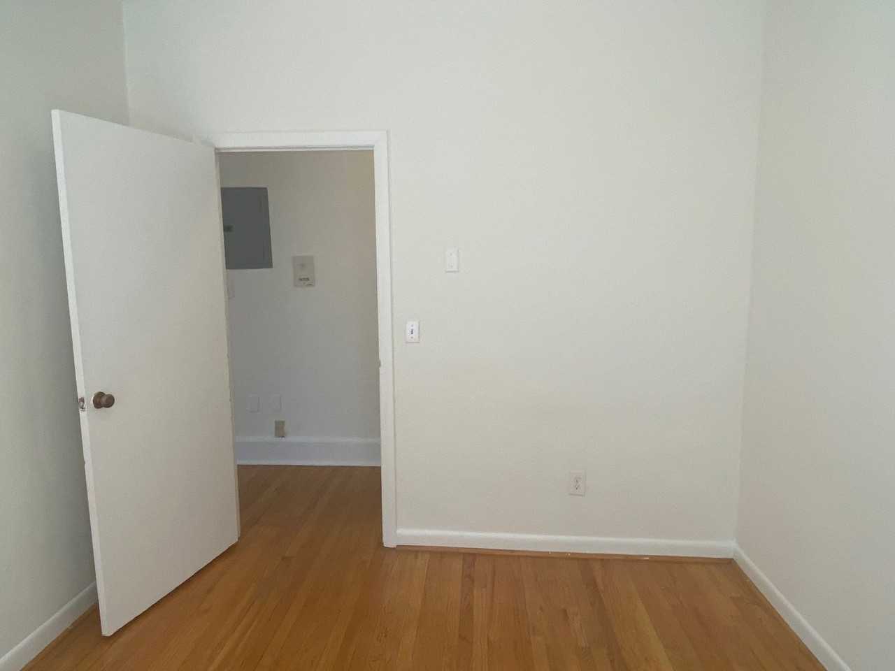 1326 Commonwealth Ave - Photo 6 of 29