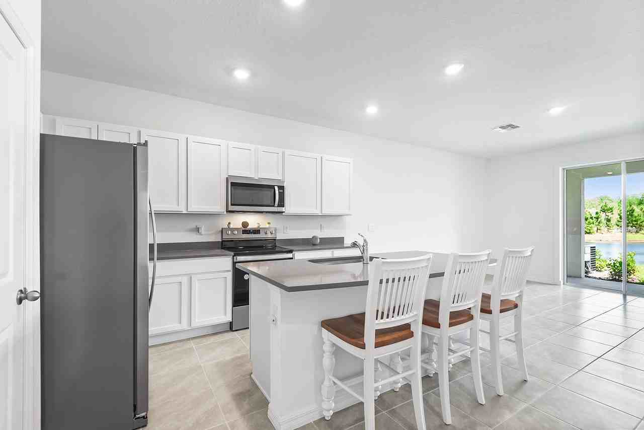 11236 Crescent Deer Dr - Photo 2 of 13