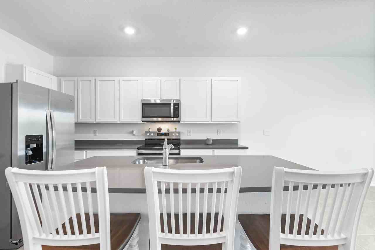 11236 Crescent Deer Dr - Photo 3 of 13