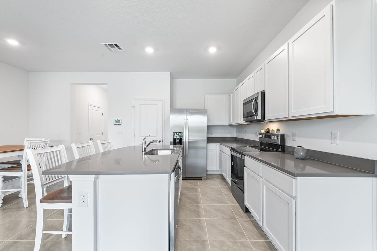 11236 Crescent Deer Dr - Photo 4 of 13