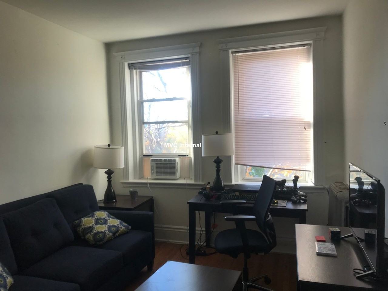 18 Camelot Ct - Photo 6 of 14