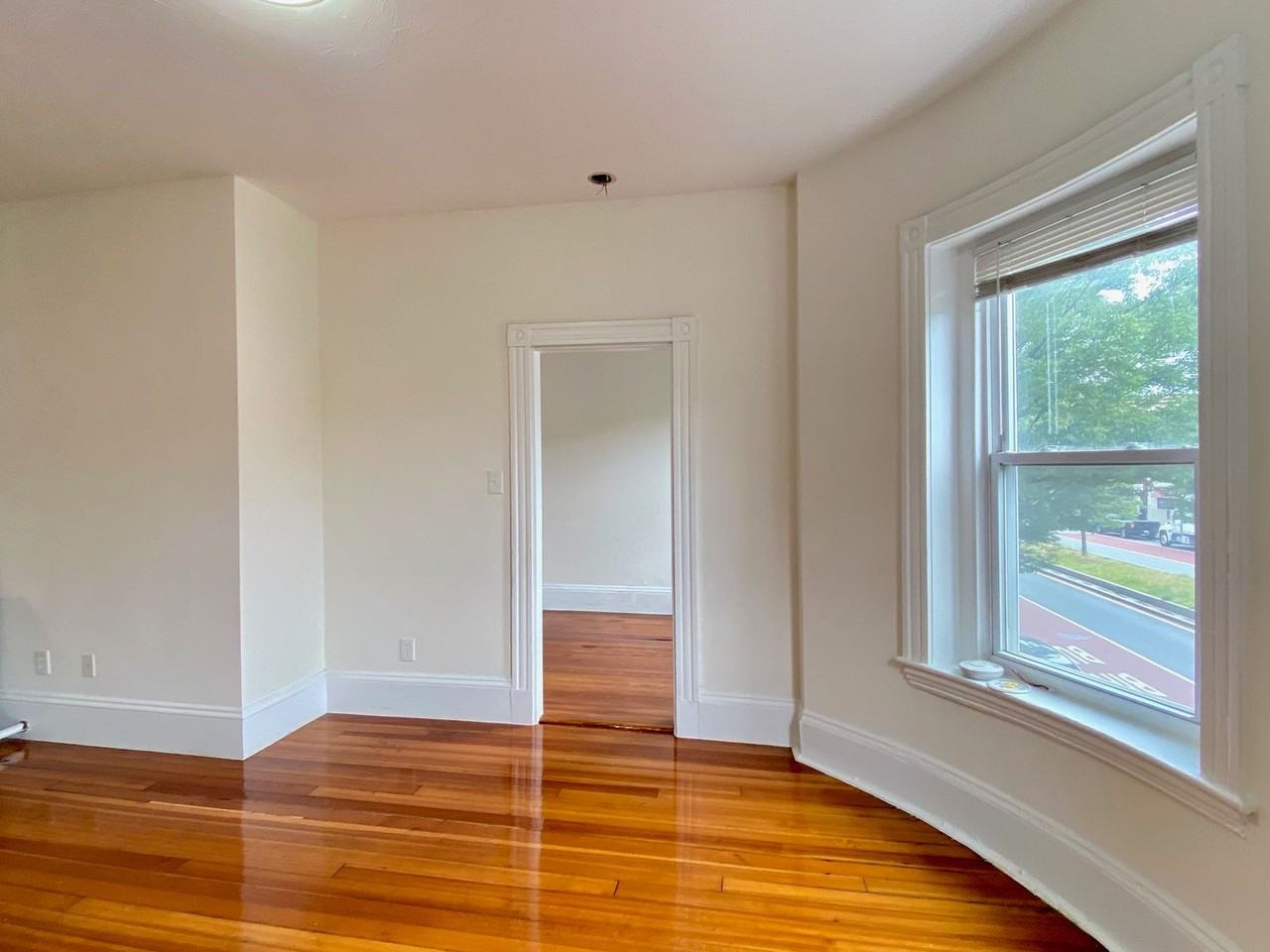 99 Brighton Ave - Photo 6 of 50