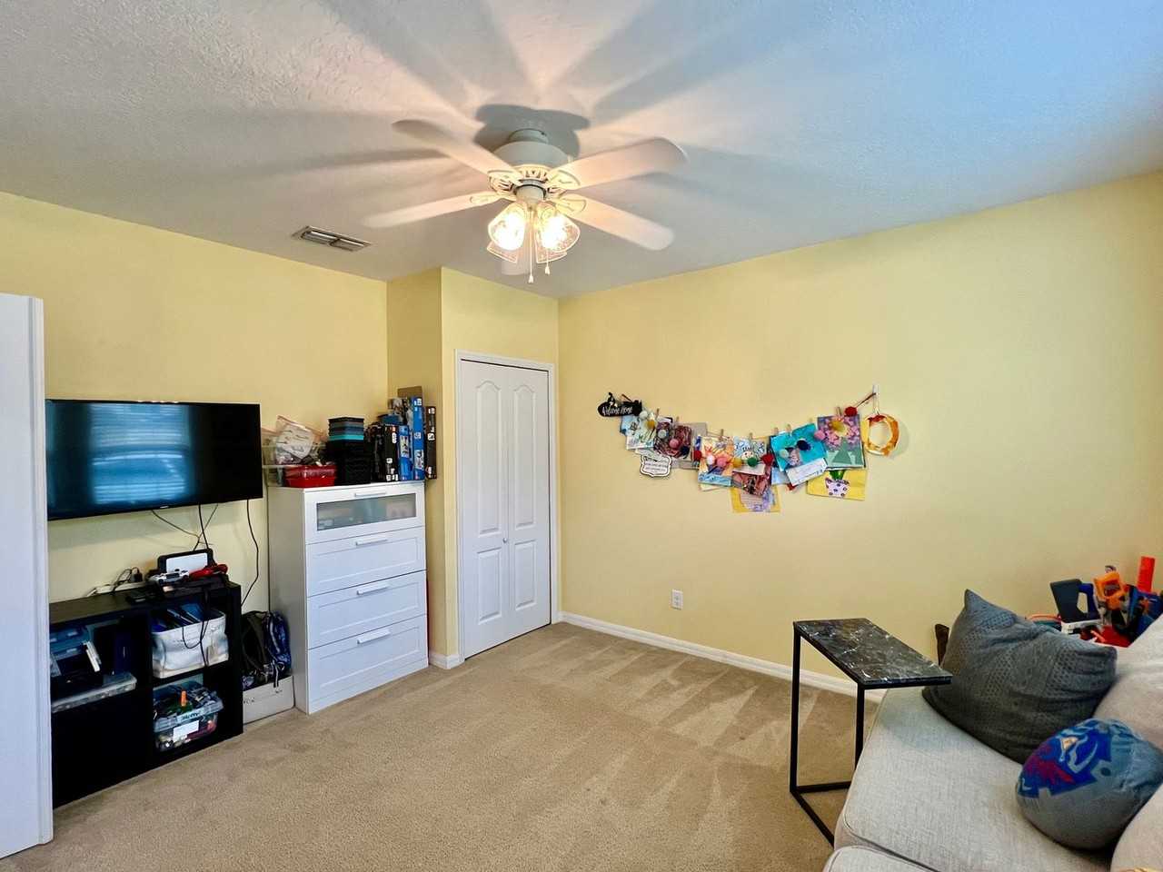 135 Cedar Circle Dr - Photo 3 of 41