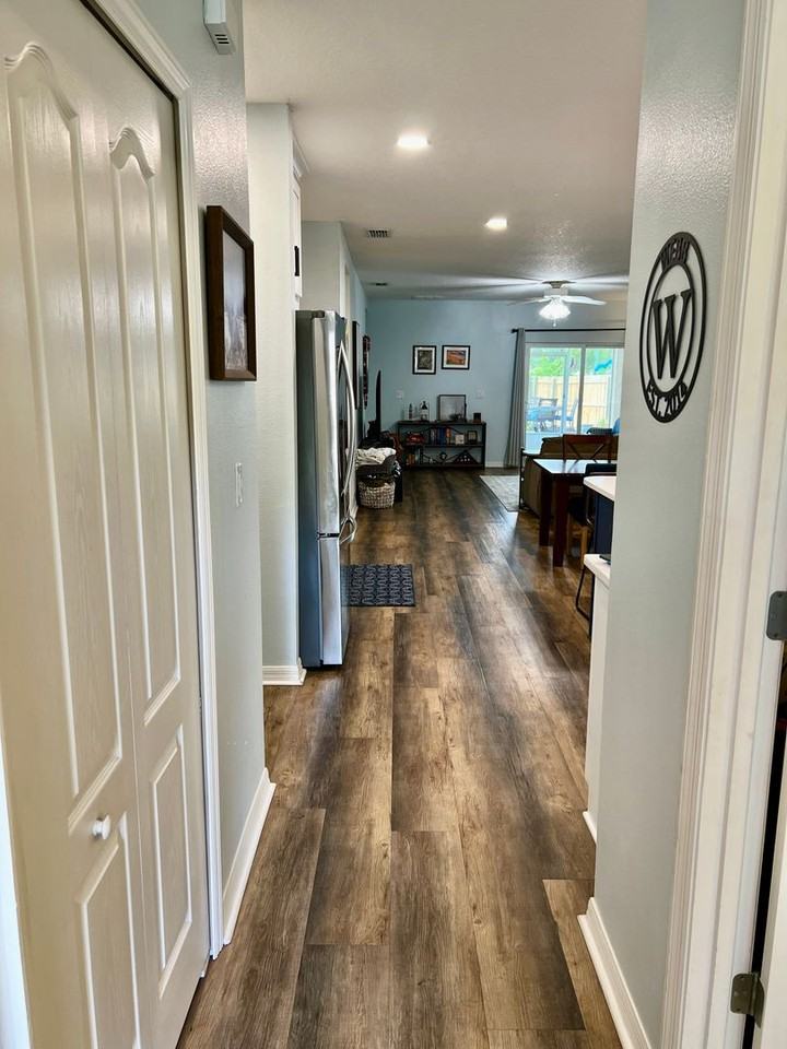 135 Cedar Circle Dr - Photo 5 of 41