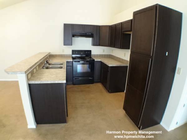2362 N Garland Ave - Photo 3 of 10