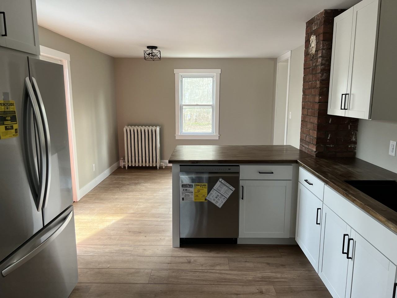 20 Leonard Dr #NA - Photo 2 of 14