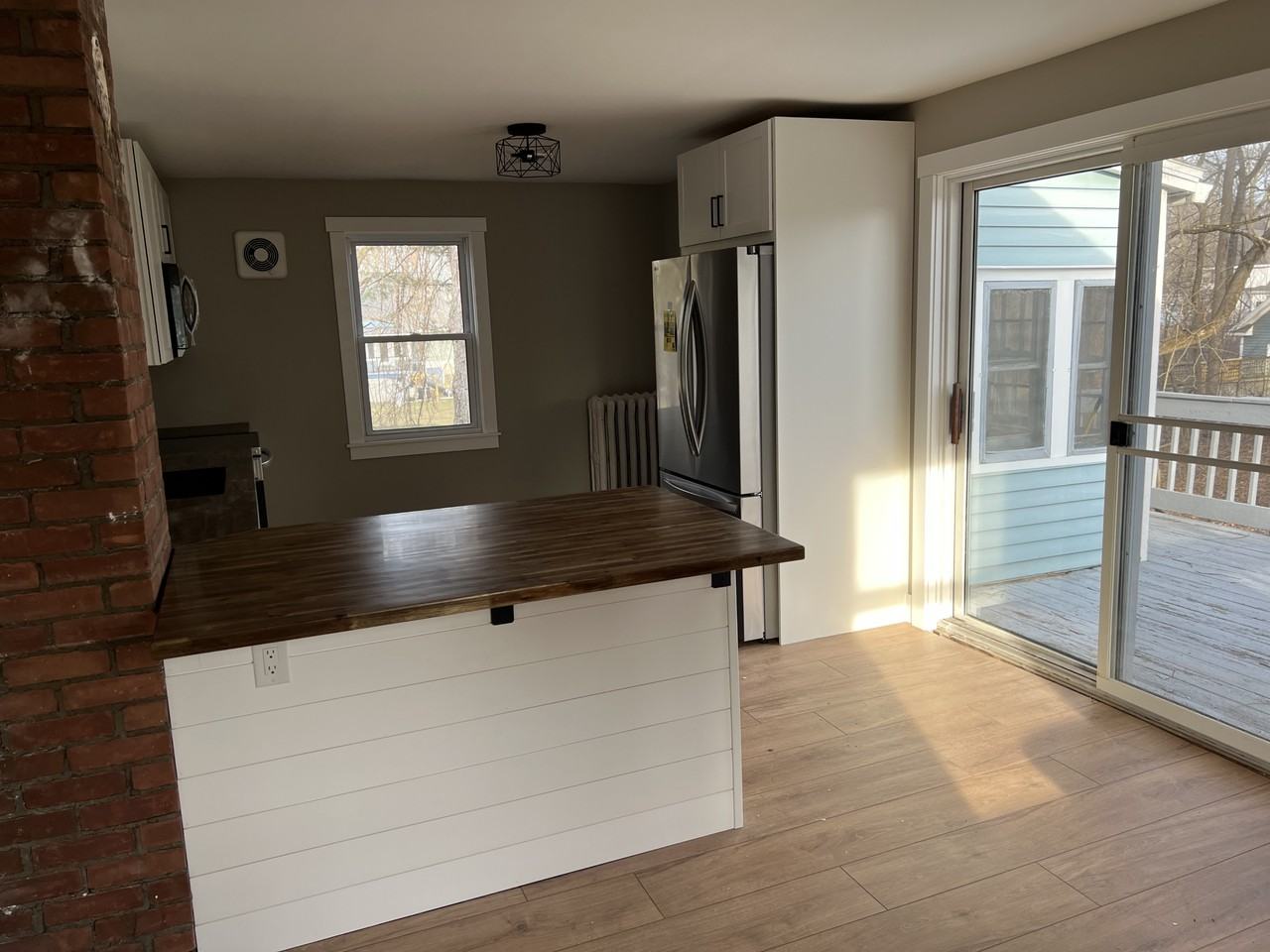 20 Leonard Dr #NA - Photo 3 of 14