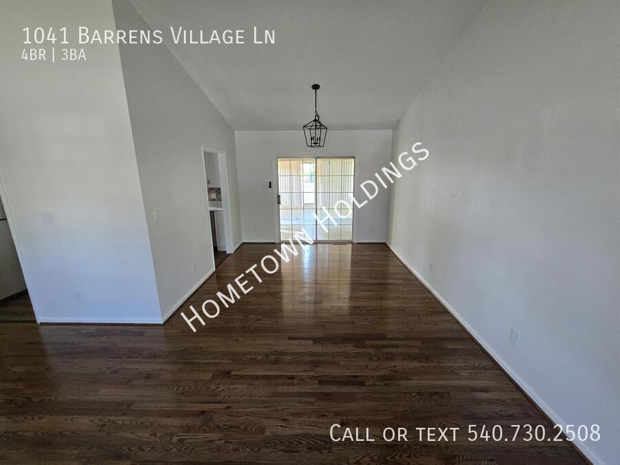 1041 Barrens Village Ln - Photo 3 of 19